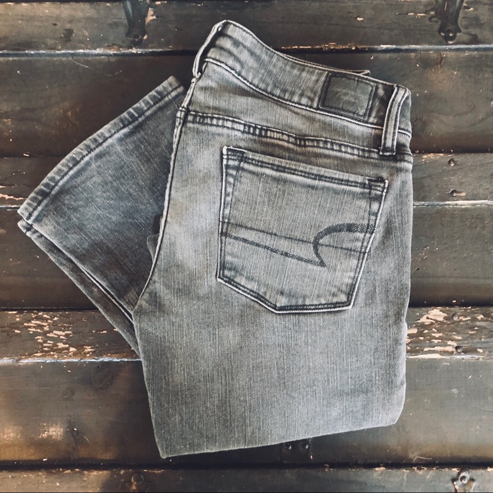 AEO Jeans: Washed out Grey